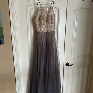 Elegant Lace Maxi Dress in Cream and Gray